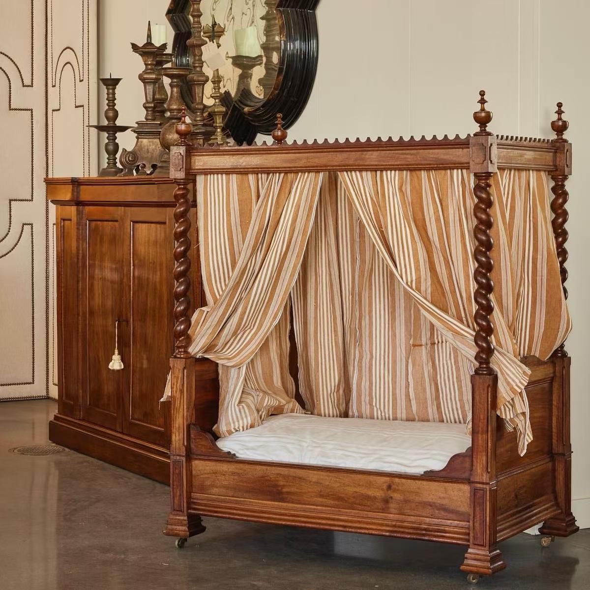 Wooden Pet Beds